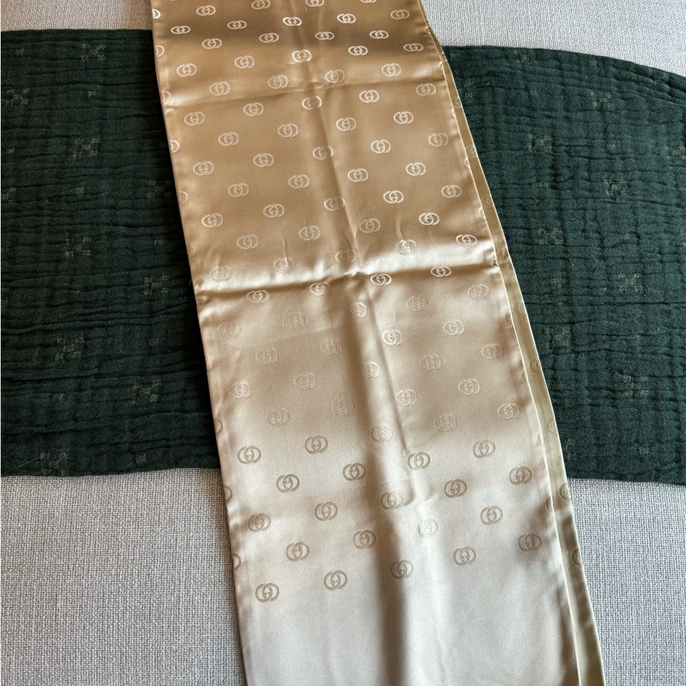 Gucci Beige/Peach Silk Scarf - Picture 4 of 7